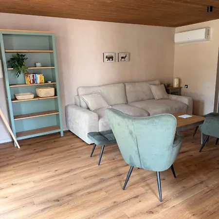 Aparthotel Na Farme Cerovo 3*